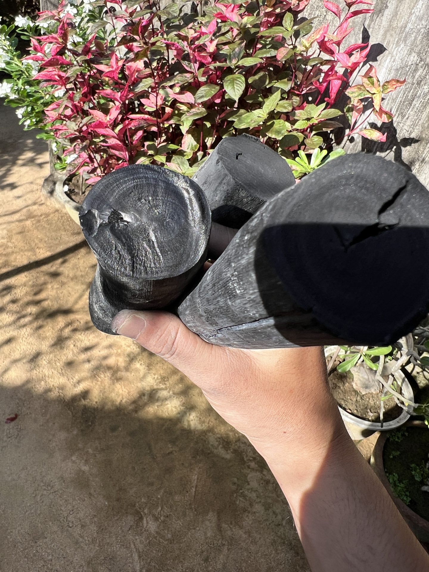 SOHI white charcoal product photo